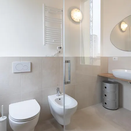 Apartment Splendido Quadrilocale Darsena - Mirable Pm